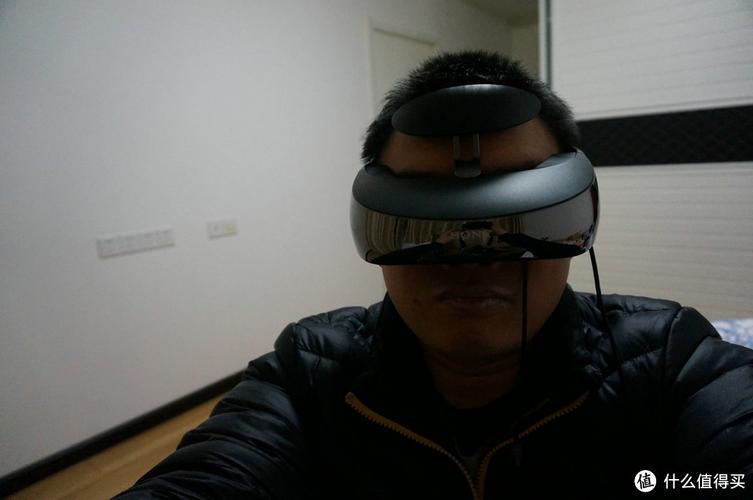 随身IMAX 索尼HMZ-T3W头戴式3D显示器体验